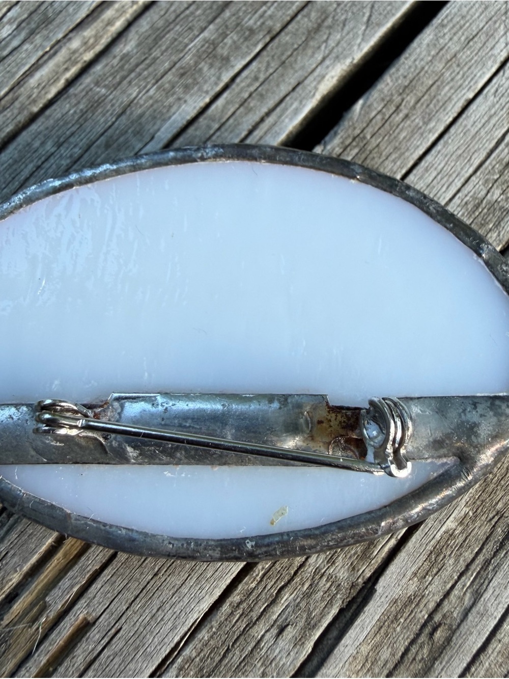 Soldered Metal Oval Dried Flowers Under Glass Over Milk Glass Brooch/Pin 2” - Picture 9 of 16